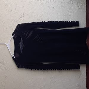 Maha Devi design. Bamboo and organic cotton. Black tunic long-sleeved shirt